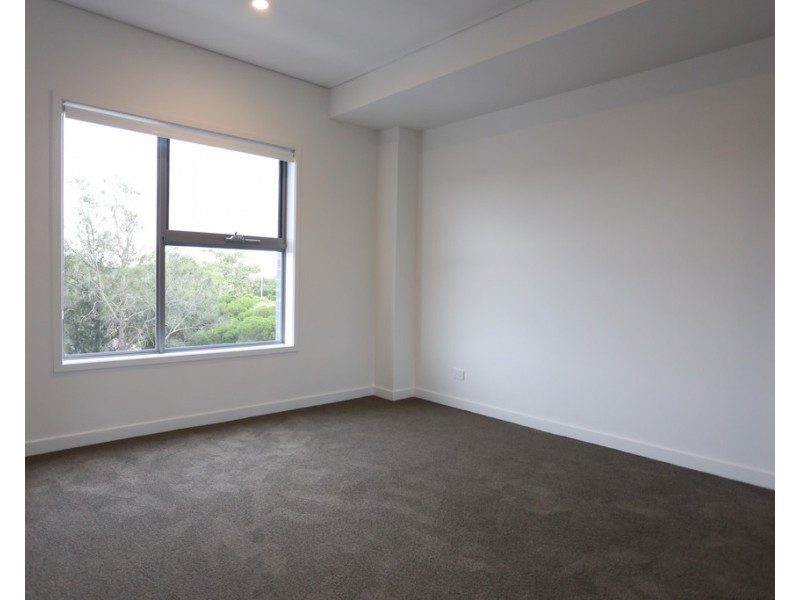 205/1 Evelyn Court, Shellharbour City Centre NSW 2529