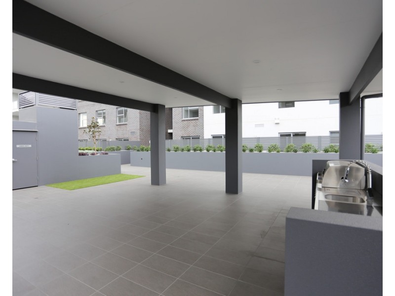 205/1 Evelyn Court, Shellharbour City Centre NSW 2529