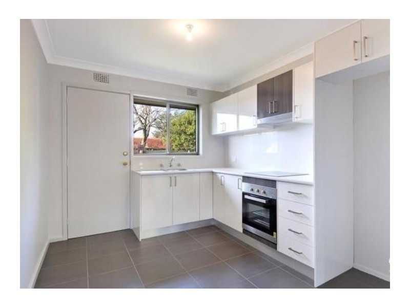 3/68 Yellagong Street, West Wollongong NSW 2500