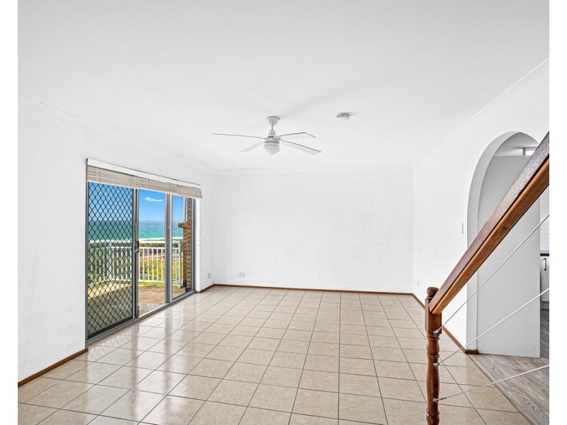 3/9 Surfside Drive, Port Kembla NSW 2505