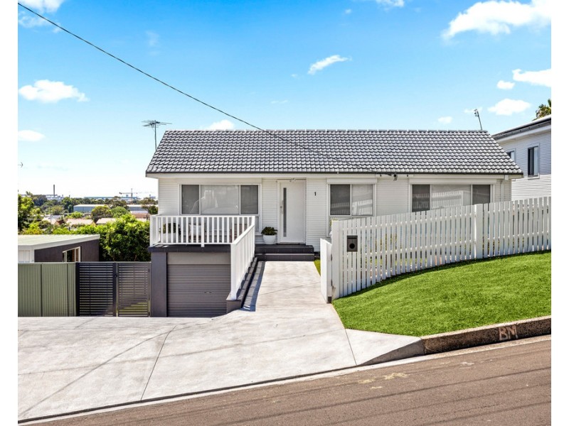 1 Beveles Avenue, Unanderra NSW 2526