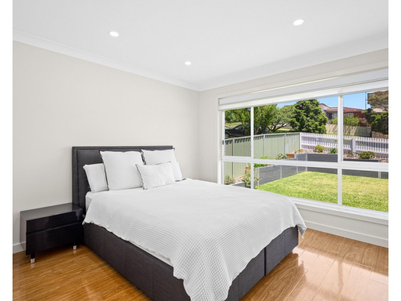 1 Beveles Avenue, Unanderra NSW 2526