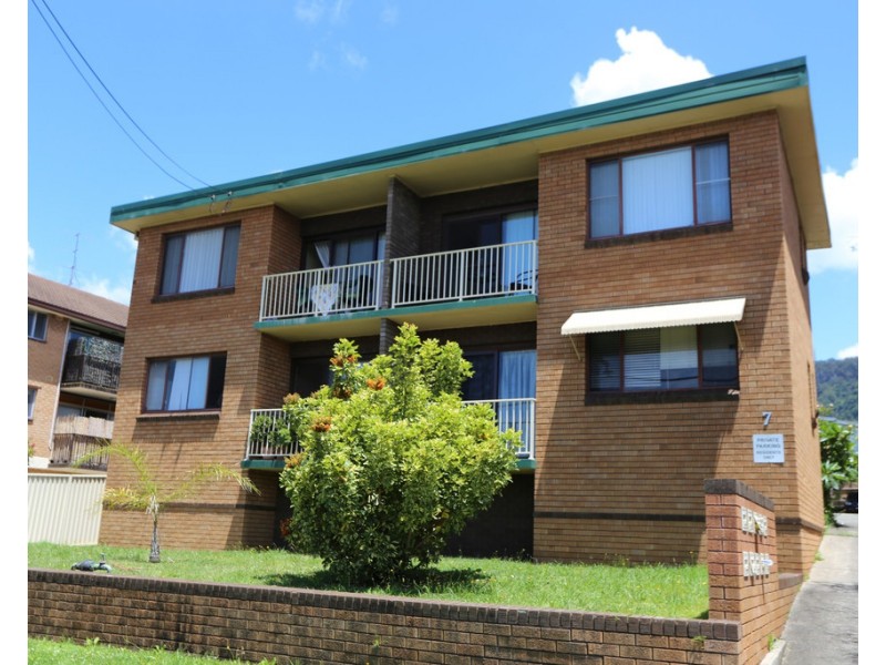 1/7 Underwood Street, Corrimal NSW 2518