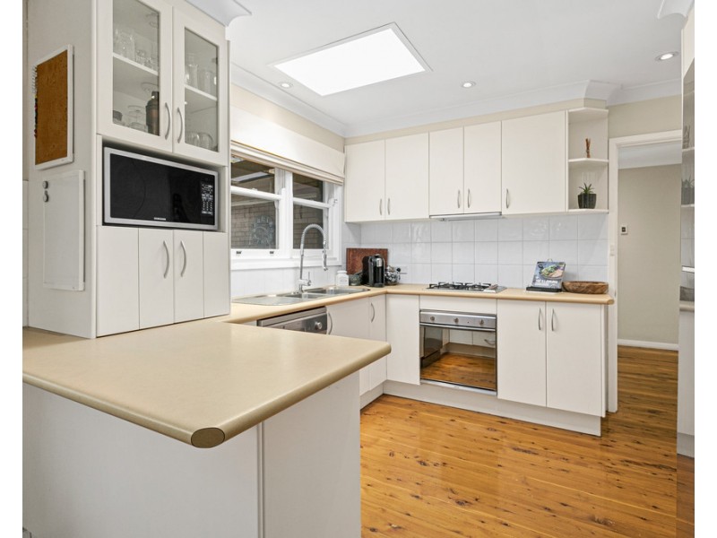 11 Branch Avenue, Figtree NSW 2525