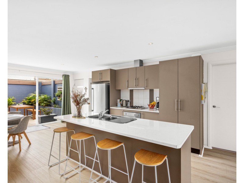 3/71 Central Avenue, Oak Flats NSW 2529