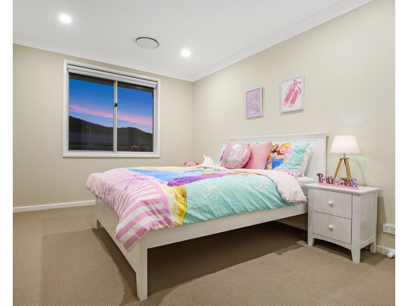 42 Lockheed Hudson Drive, Horsley NSW 2530