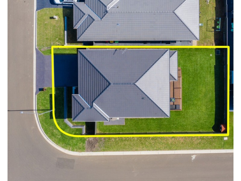 42 Lockheed Hudson Drive, Horsley NSW 2530