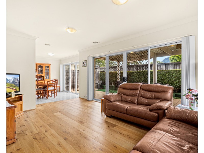 15/4A Tallegalla Street, Unanderra NSW 2526