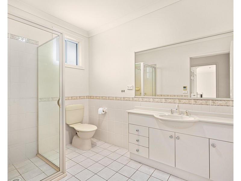 15/4A Tallegalla Street, Unanderra NSW 2526