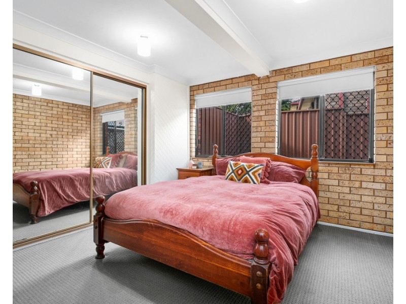 67 Beverley Avenue, Unanderra NSW 2526