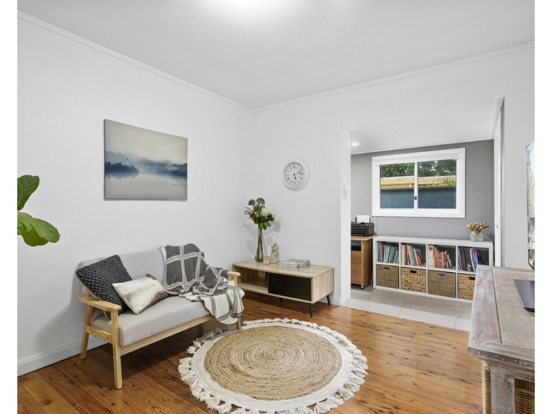 48 Dumfries Avenue, Mount Ousley NSW 2519