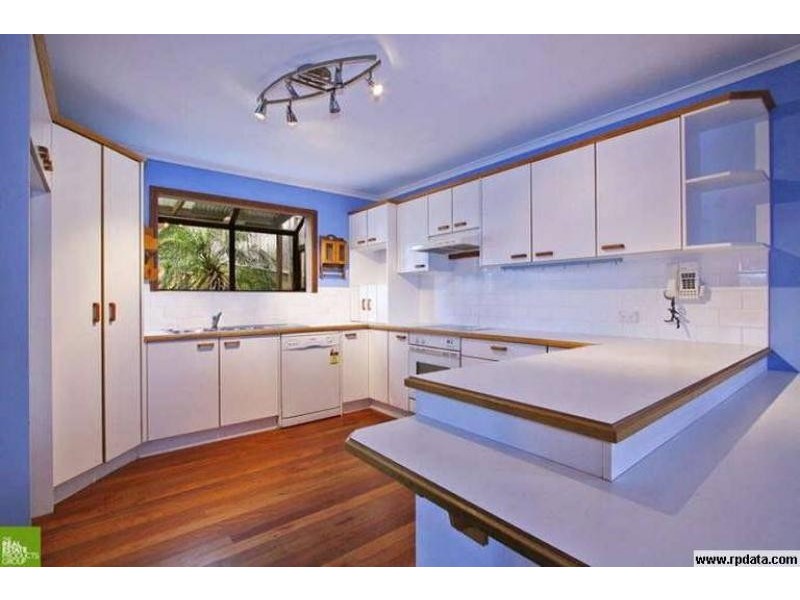 77 Waples Road, Farmborough Heights NSW 2526