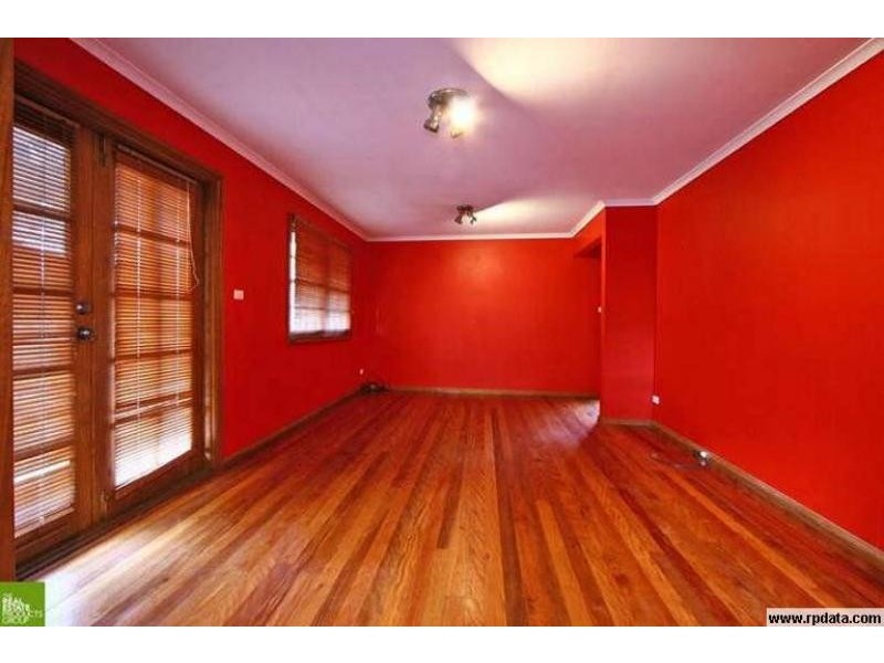 77 Waples Road, Farmborough Heights NSW 2526