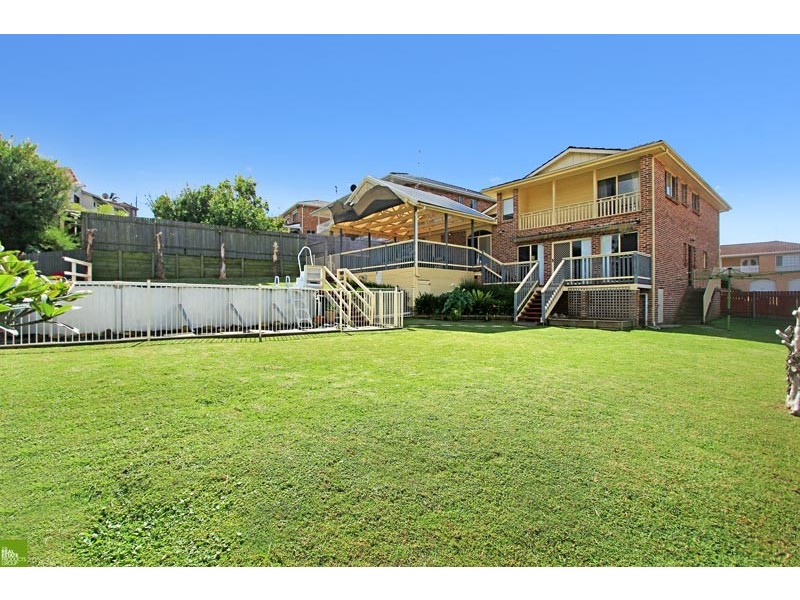 74 Coachwood Drive, Cordeaux Heights NSW 2526