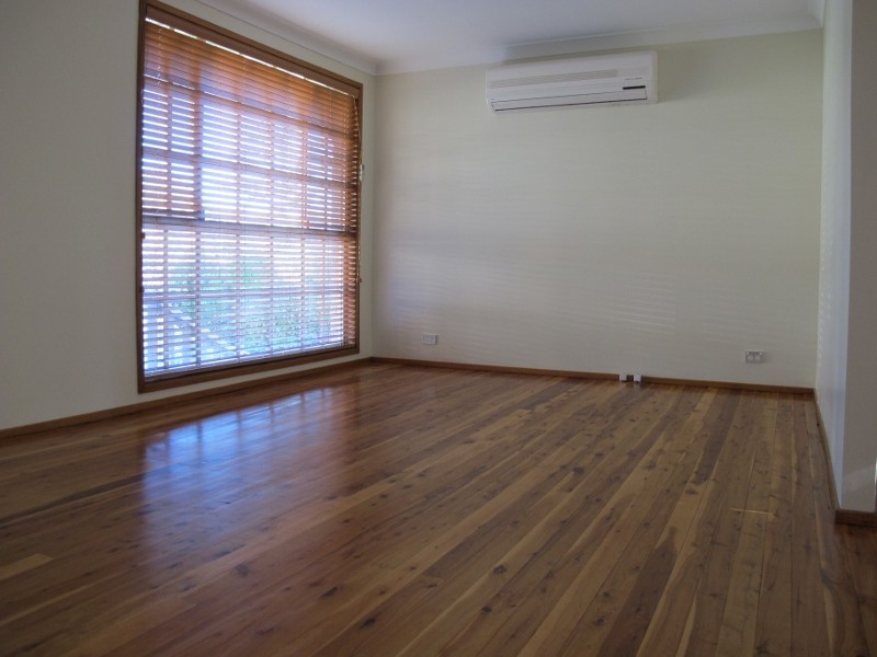 3 Scenic Crescent, Albion Park NSW 2527