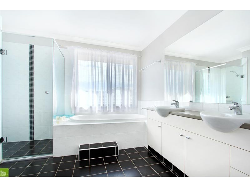 4 Haywards Bay Drive, Haywards Bay NSW 2530