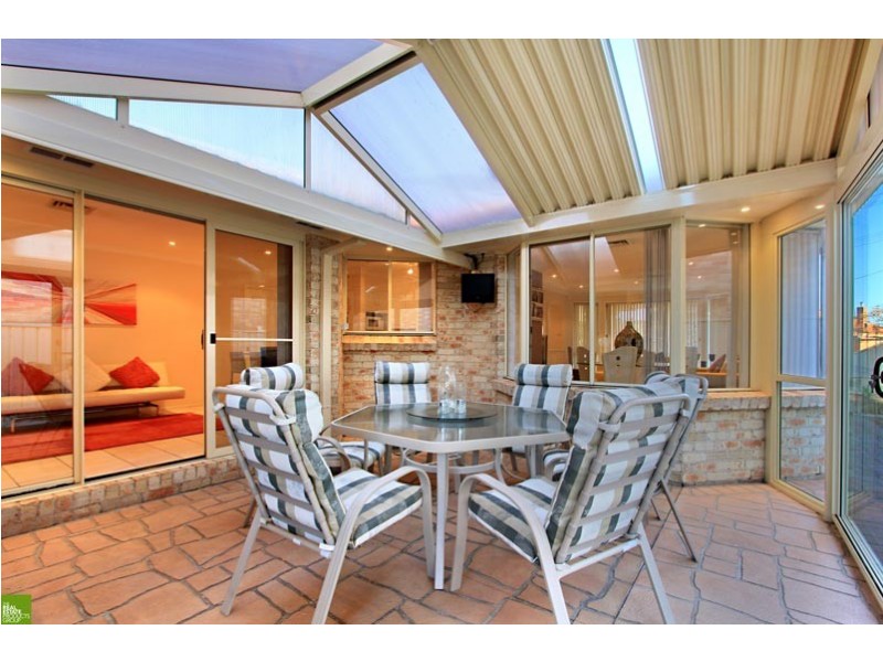 4F Nannawilli Street, Berkeley NSW 2506