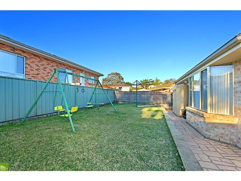 4F Nannawilli Street, Berkeley NSW 2506