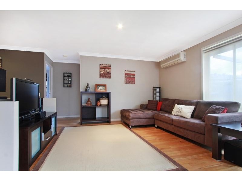 4 Foxwood Place, Horsley NSW 2530