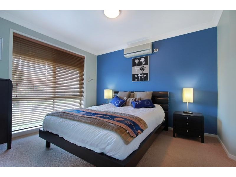 4 Foxwood Place, Horsley NSW 2530