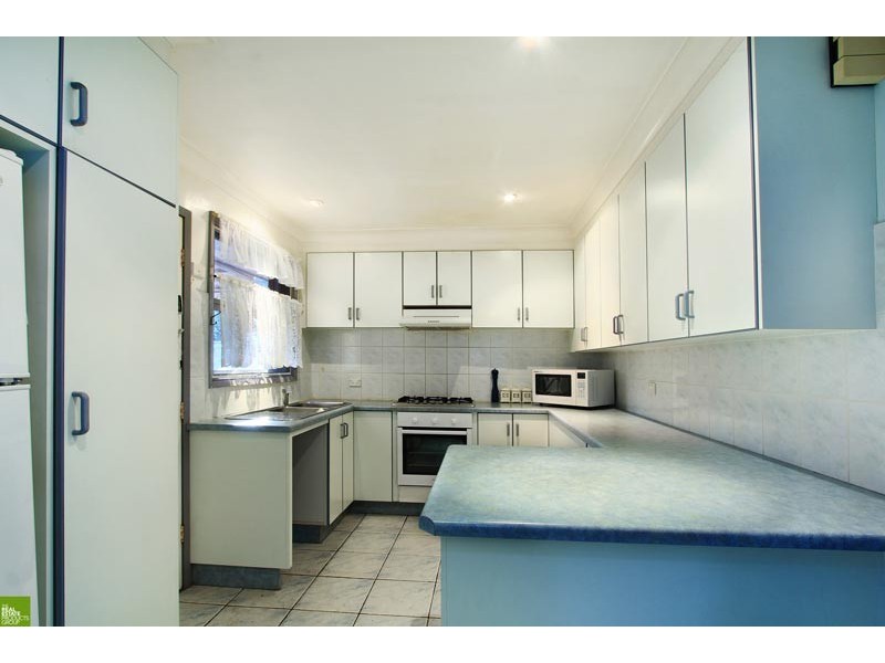 96 Jacaranda Avenue, Figtree NSW 2525