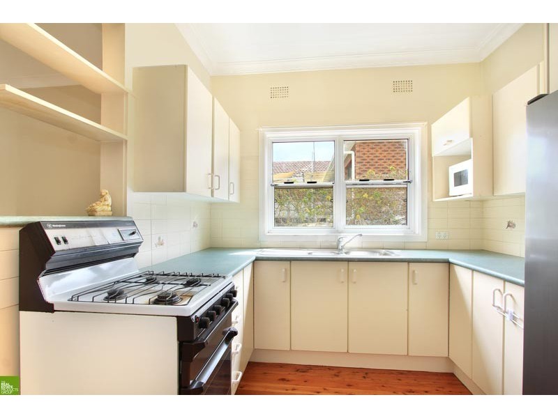 36 Pooraka Avenue, West Wollongong NSW 2500