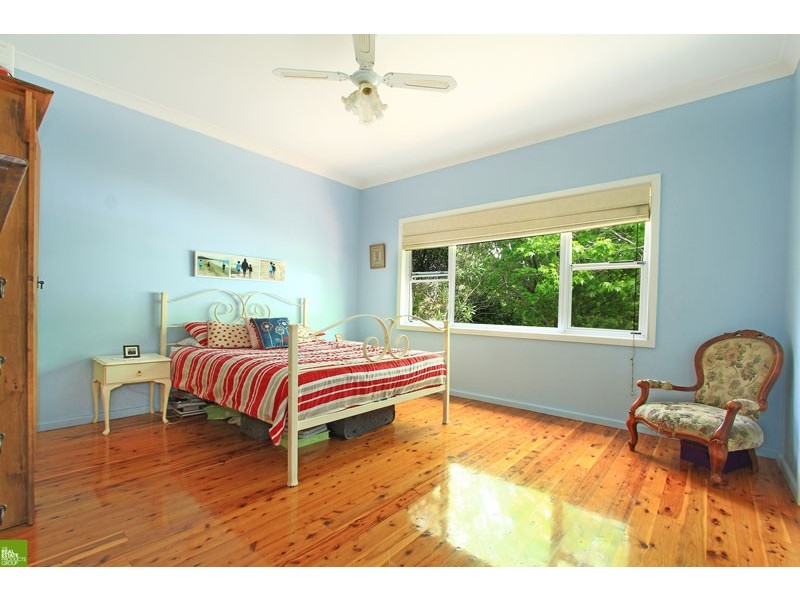 36 Pooraka Avenue, West Wollongong NSW 2500