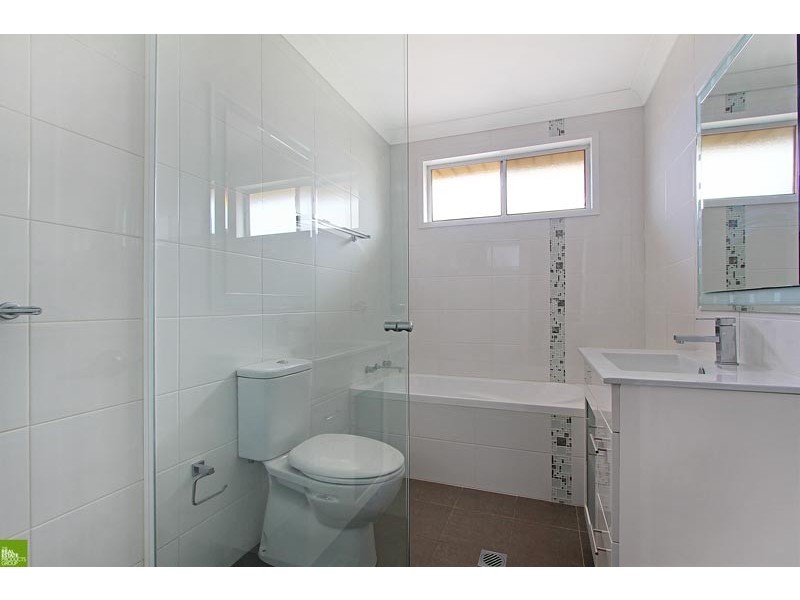 38 Blakemore Avenue, Kanahooka NSW 2530
