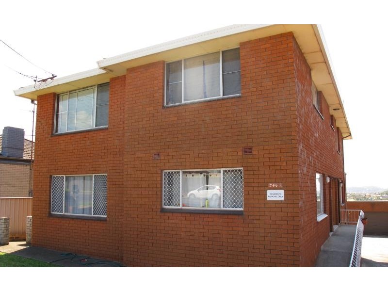 2/246A Flagstaff Road, Lake Heights NSW 2502