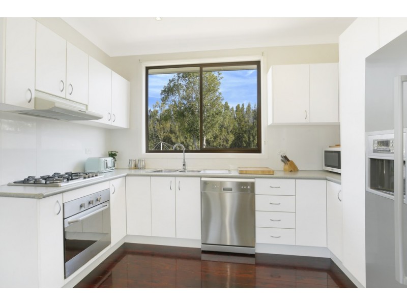 48 Essex Street, Berkeley NSW 2506