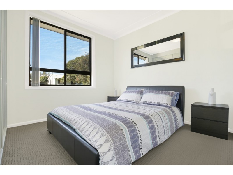 48 Essex Street, Berkeley NSW 2506