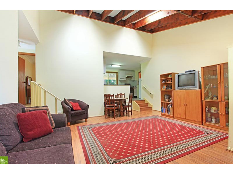 3/12 Princes Highway, Unanderra NSW 2526