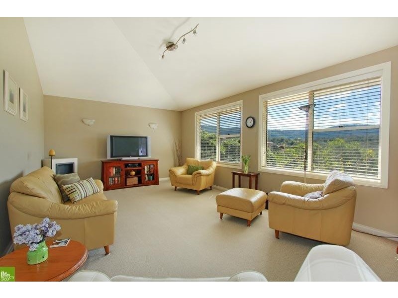 28 Marril Circuit, Cordeaux Heights NSW 2526