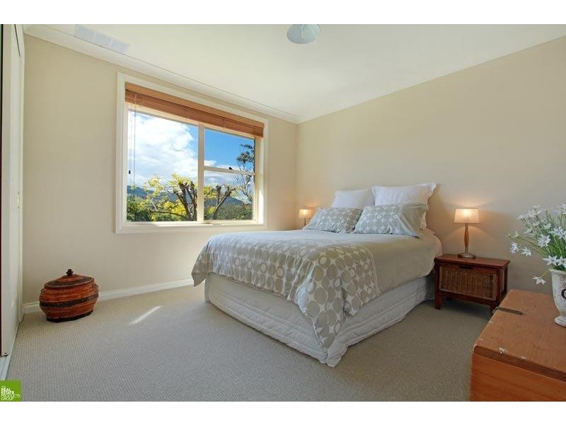 28 Marril Circuit, Cordeaux Heights NSW 2526