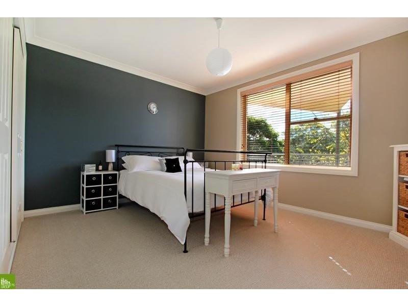 28 Marril Circuit, Cordeaux Heights NSW 2526
