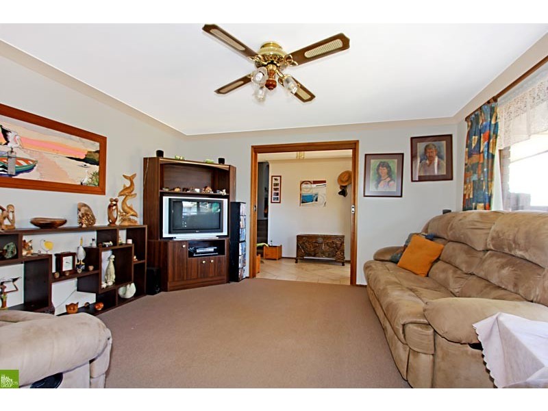 13 Kanahooka Road, Kanahooka NSW 2530