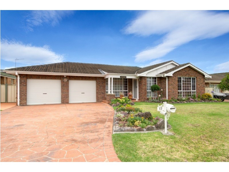 17 Amanda Place, Horsley NSW 2530