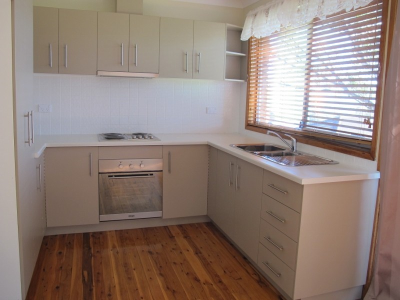 3 Scenic Crescent, Albion Park NSW 2527