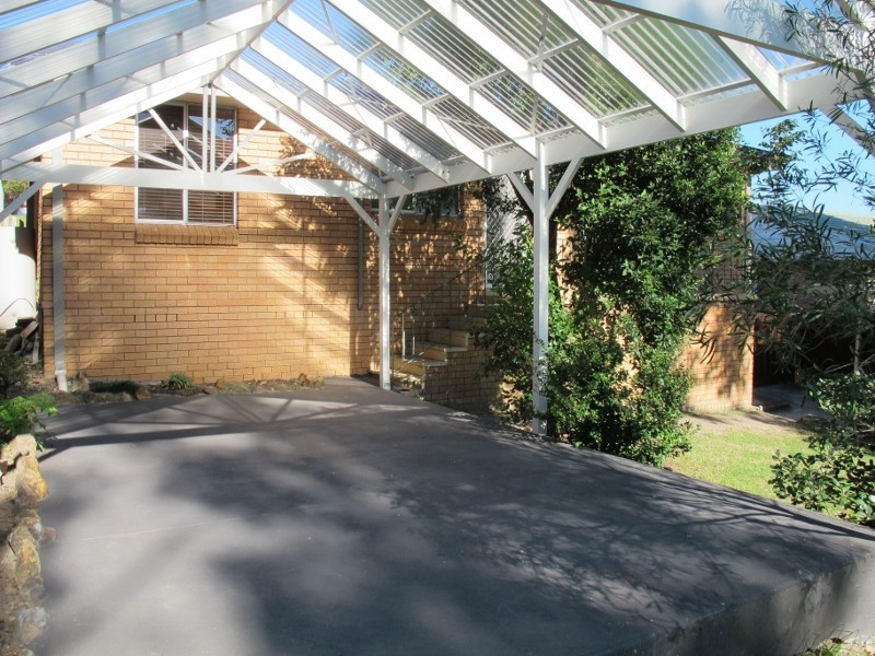 3 Scenic Crescent, Albion Park NSW 2527