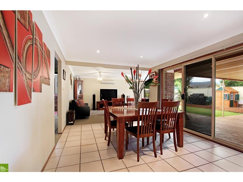 18 Amanda Place, Horsley NSW 2530