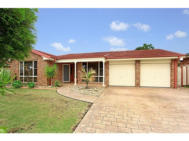 18 Amanda Place, Horsley NSW 2530