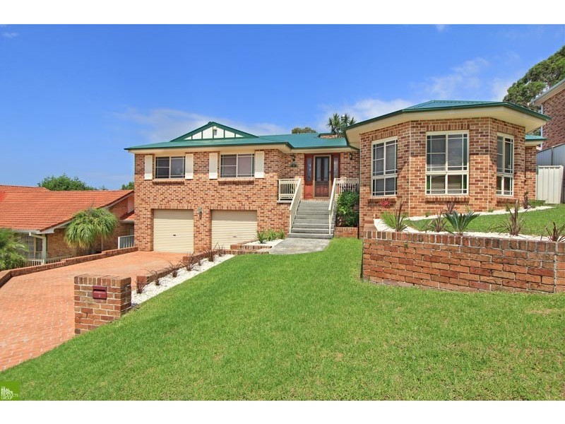 7 Deenyi Close, Cordeaux Heights NSW 2526