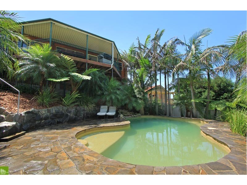 7 Deenyi Close, Cordeaux Heights NSW 2526