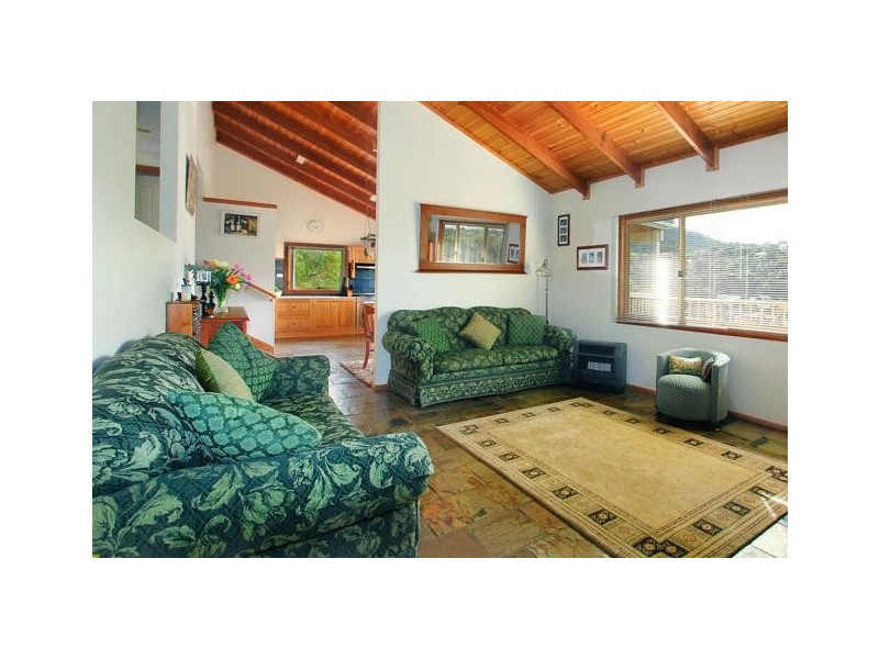 168 Waples Road, Farmborough Heights NSW 2526