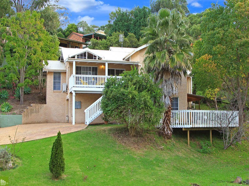 16 River Oak Road, Farmborough Heights NSW 2526