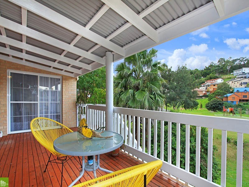 16 River Oak Road, Farmborough Heights NSW 2526