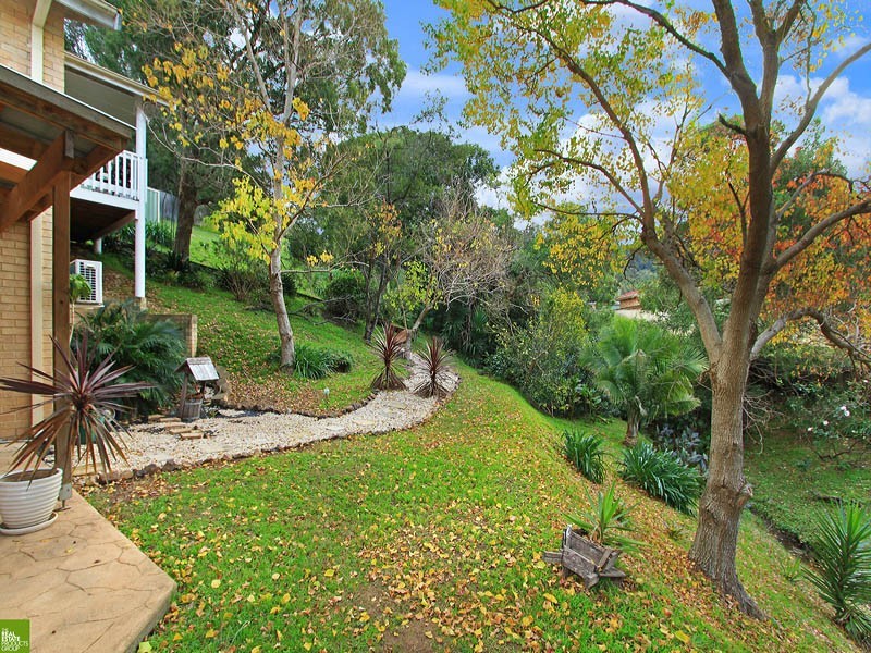 16 River Oak Road, Farmborough Heights NSW 2526