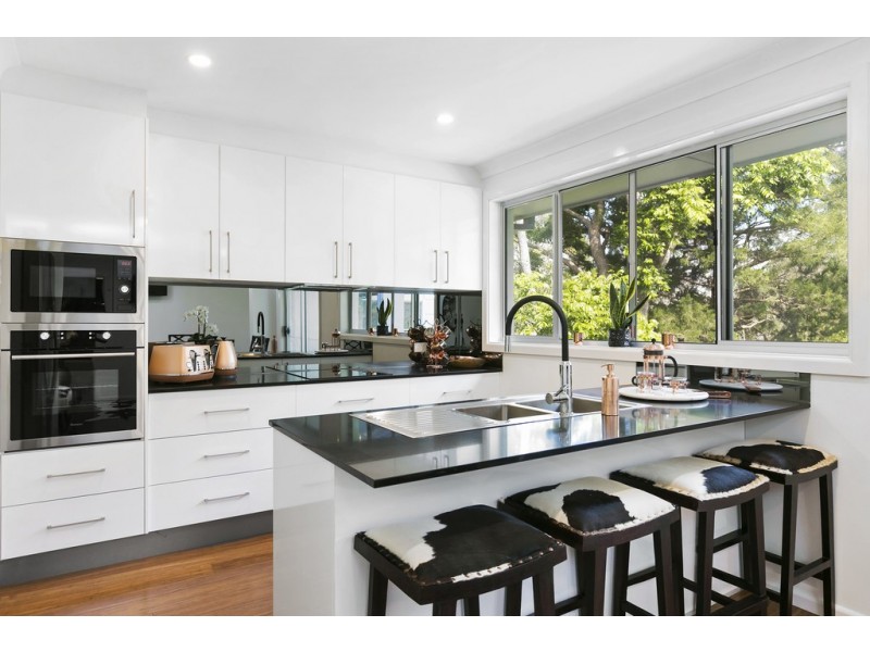 217 Cordeaux Road, Mount Kembla NSW 2526