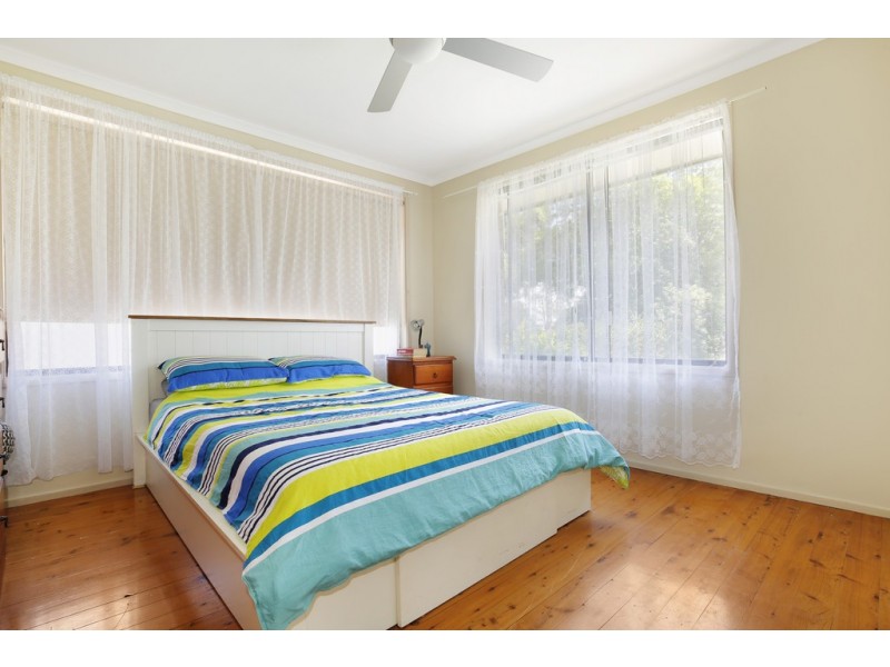 17 Ben Nevis Road, Farmborough Heights NSW 2526