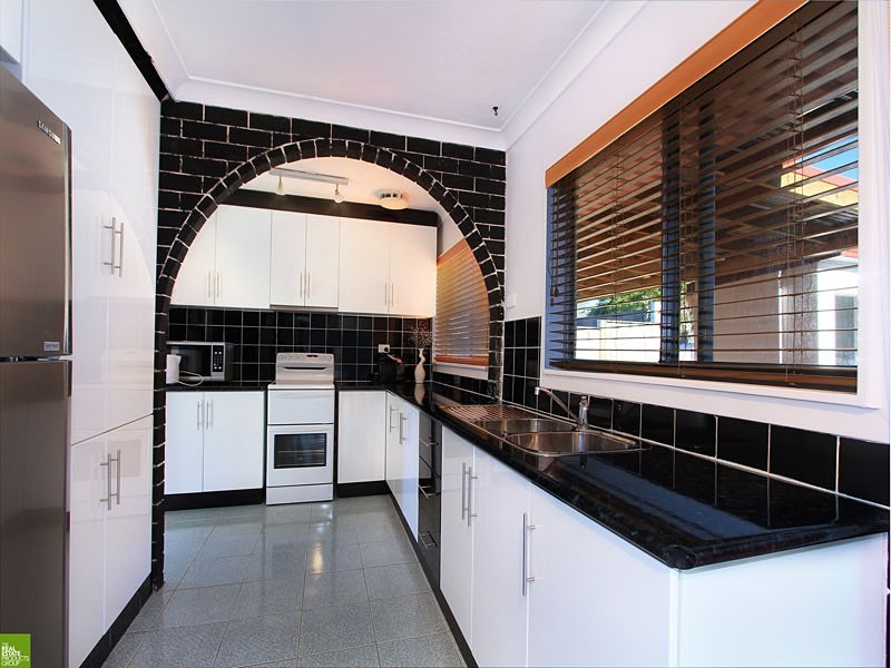 20 Cheshire Street, Berkeley NSW 2506